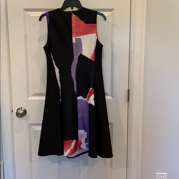 Dress - Picture 4 of 4